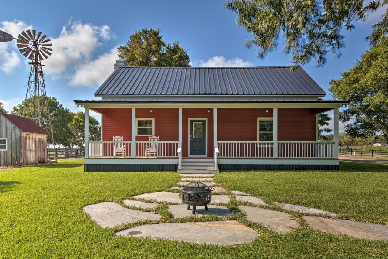 Peaceful Schulenburg Farmhouse With Fire Pit And Grill Eksteriør billede